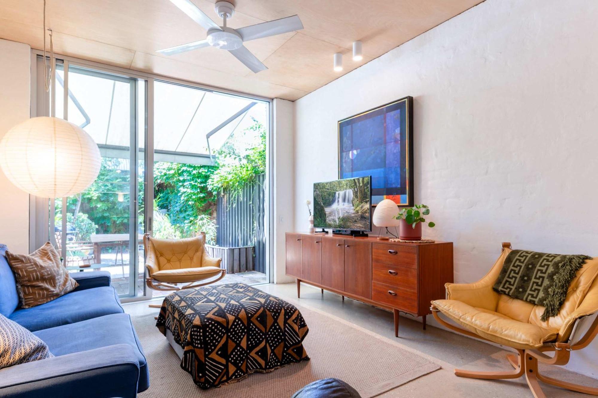 Stylists Light-filled Newtown Family Casa vacanze