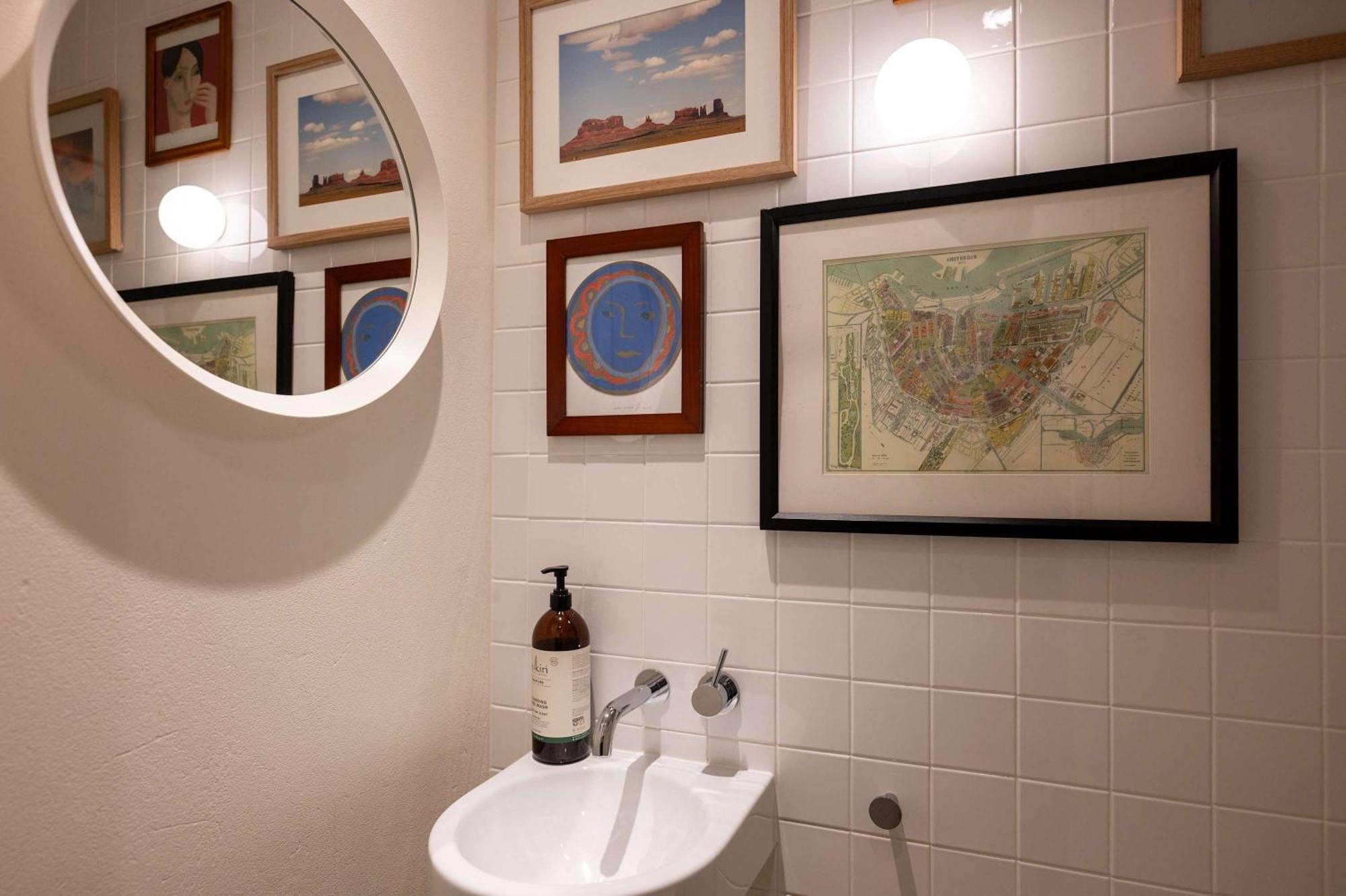 Stylists Light-filled Newtown Family Casa vacanze Sydney